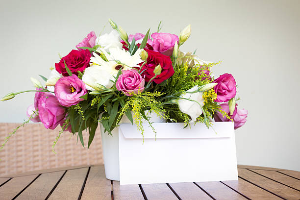 Достоинства цветов с доставкой от онлайн-сервиса